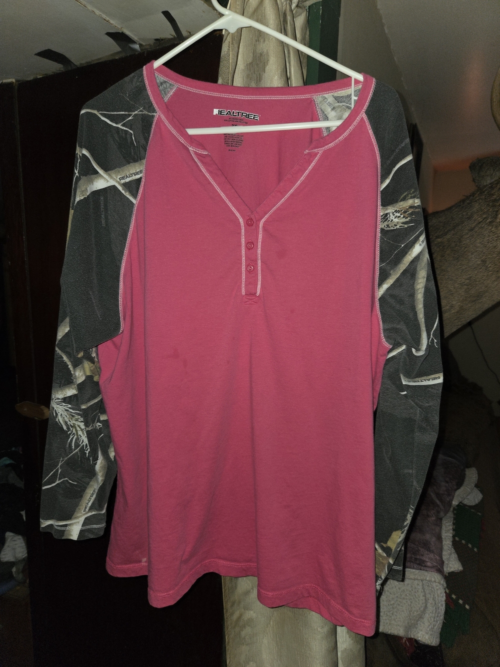 Realtree Women's Raspberry Henley with Camo Raglan Sleeves